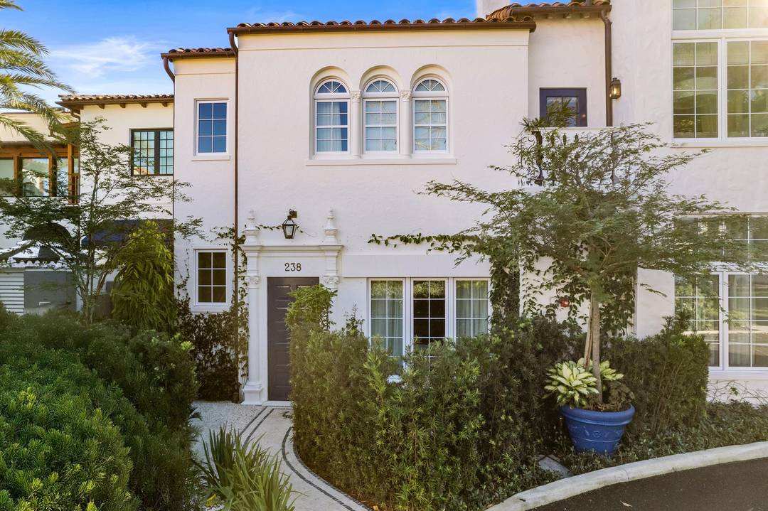 Tucked away in the heart of town, 238 Phipps Plaza offers the rare balance of proximity and privacy.