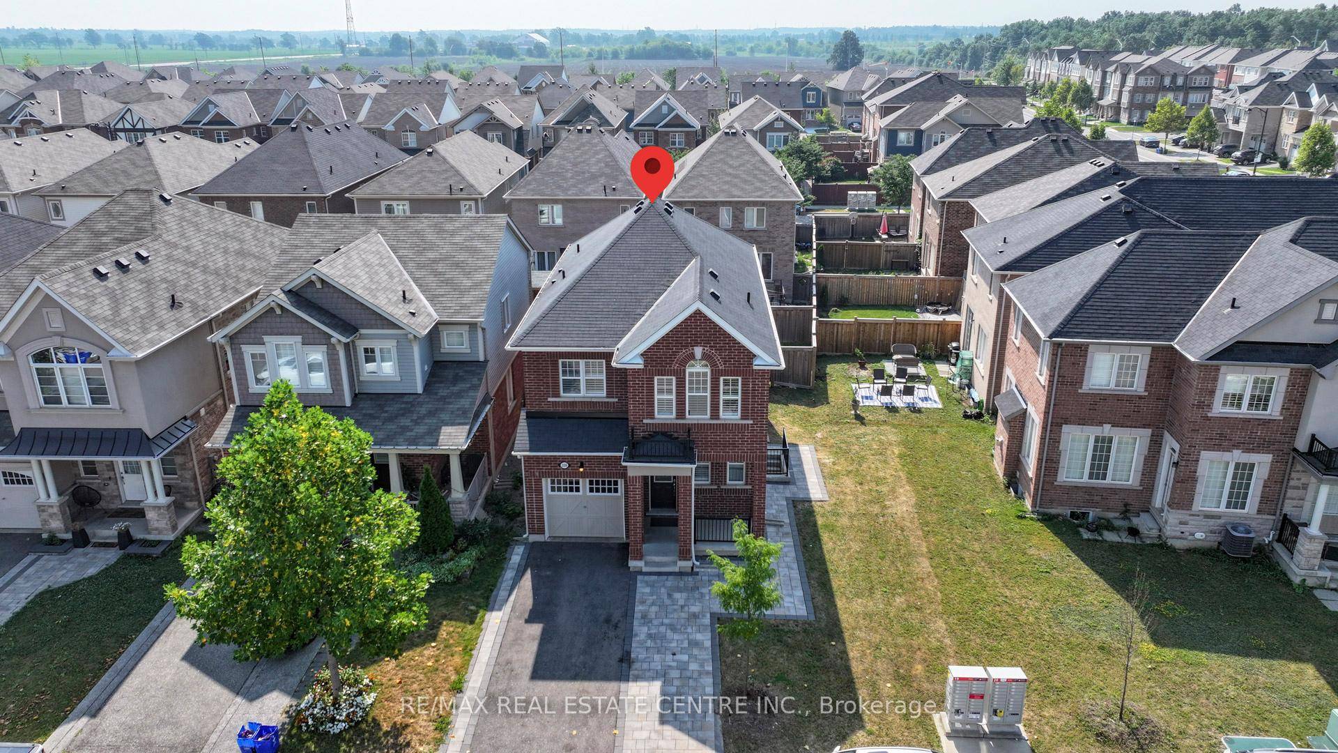 Gorgeous Mattamy Built, Upgraded All Brick Model, 4 1 Bedrooms Home 2, 050 S.