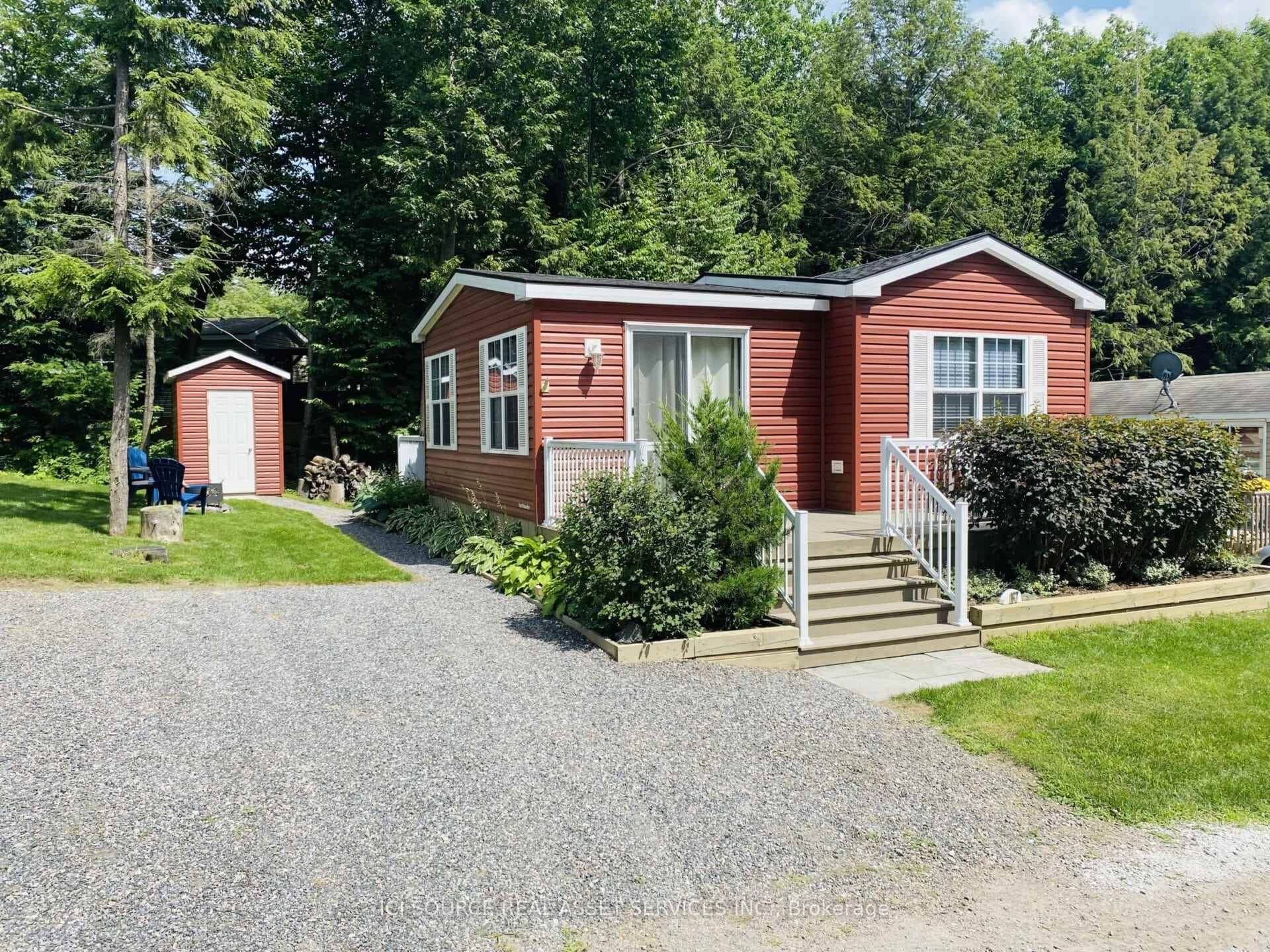 Gorgeous previously loved cottage on a beautiful site, well landscaped and turn key.