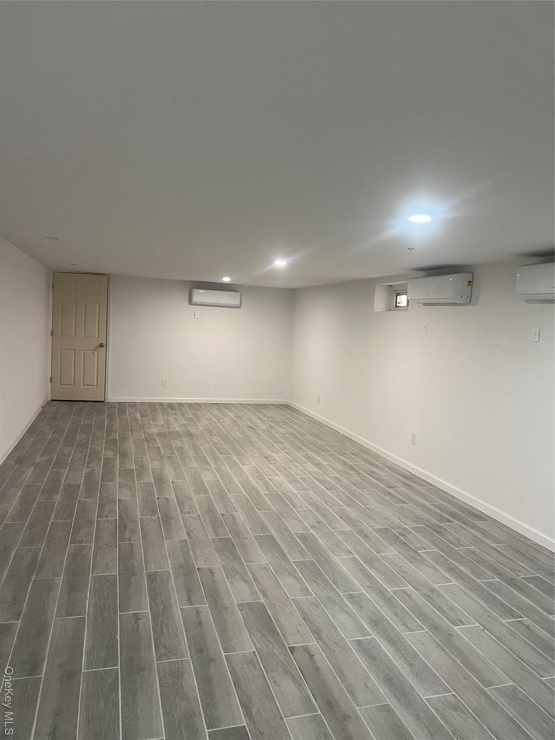 First Floor Apt 3 Bed, 1 Bath