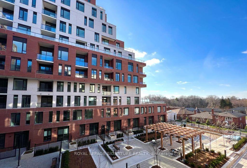 Welcome to The Keeley ! A prime address in North York's Downsview Park neighborhood, offering the perfect mix of city convenience and natural serenity.