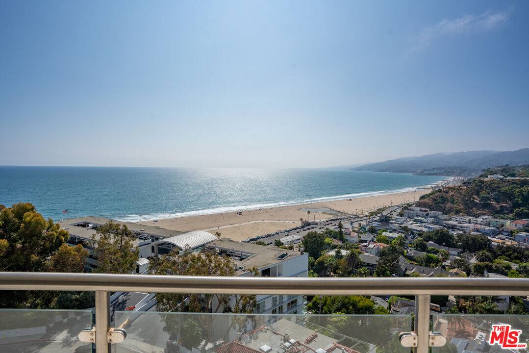 201   Ocean Ave LA