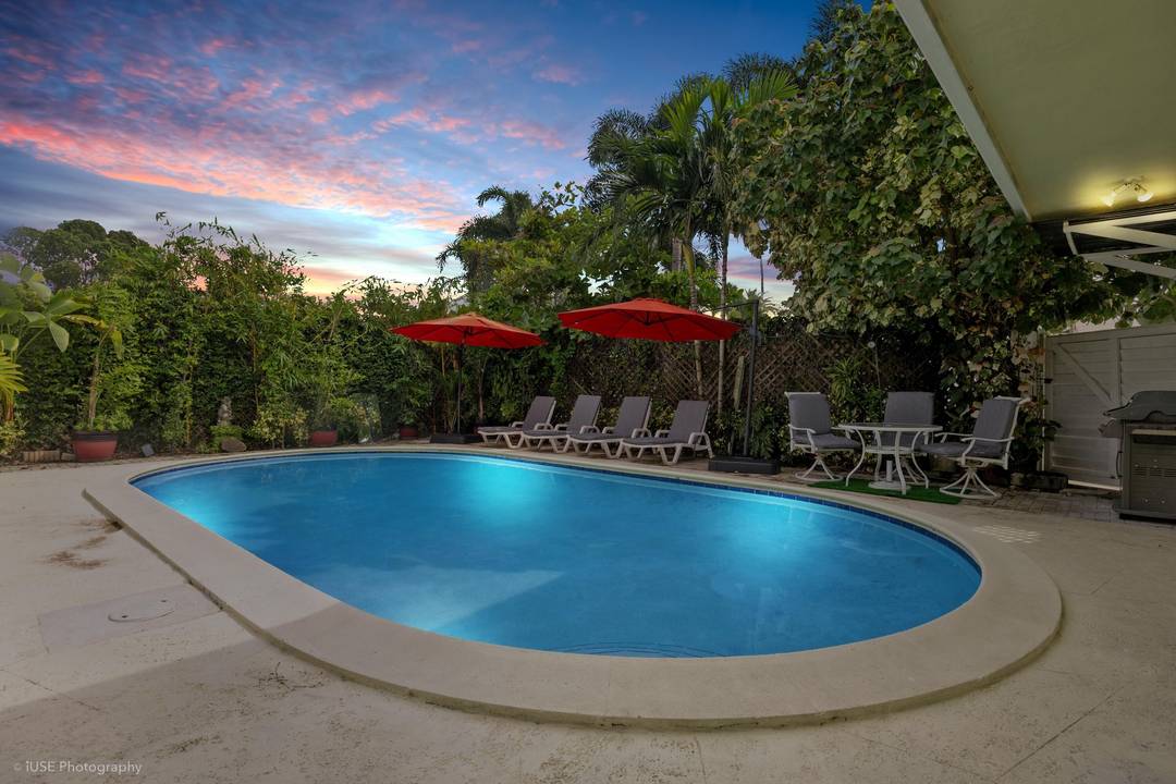 Open concept fully furnished 3BR 2BA ranch in a highly desirable Hollywood location !