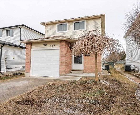 Cozy, Bright, Clean, Gorgeous Upper Level Only.