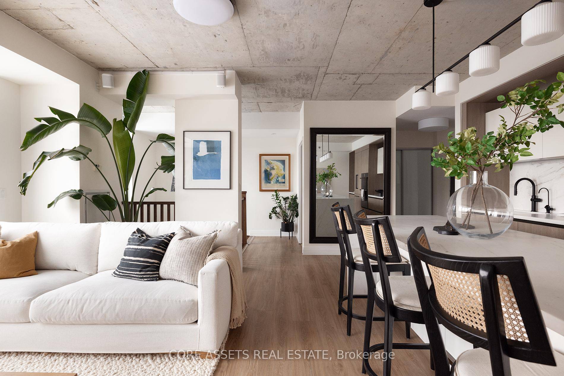 Among the largest of the lot at The Carnaby, this 3 bedroom, 3 bathroom suite is a destination in itself the sweet spot between lively amp ; laidback.
