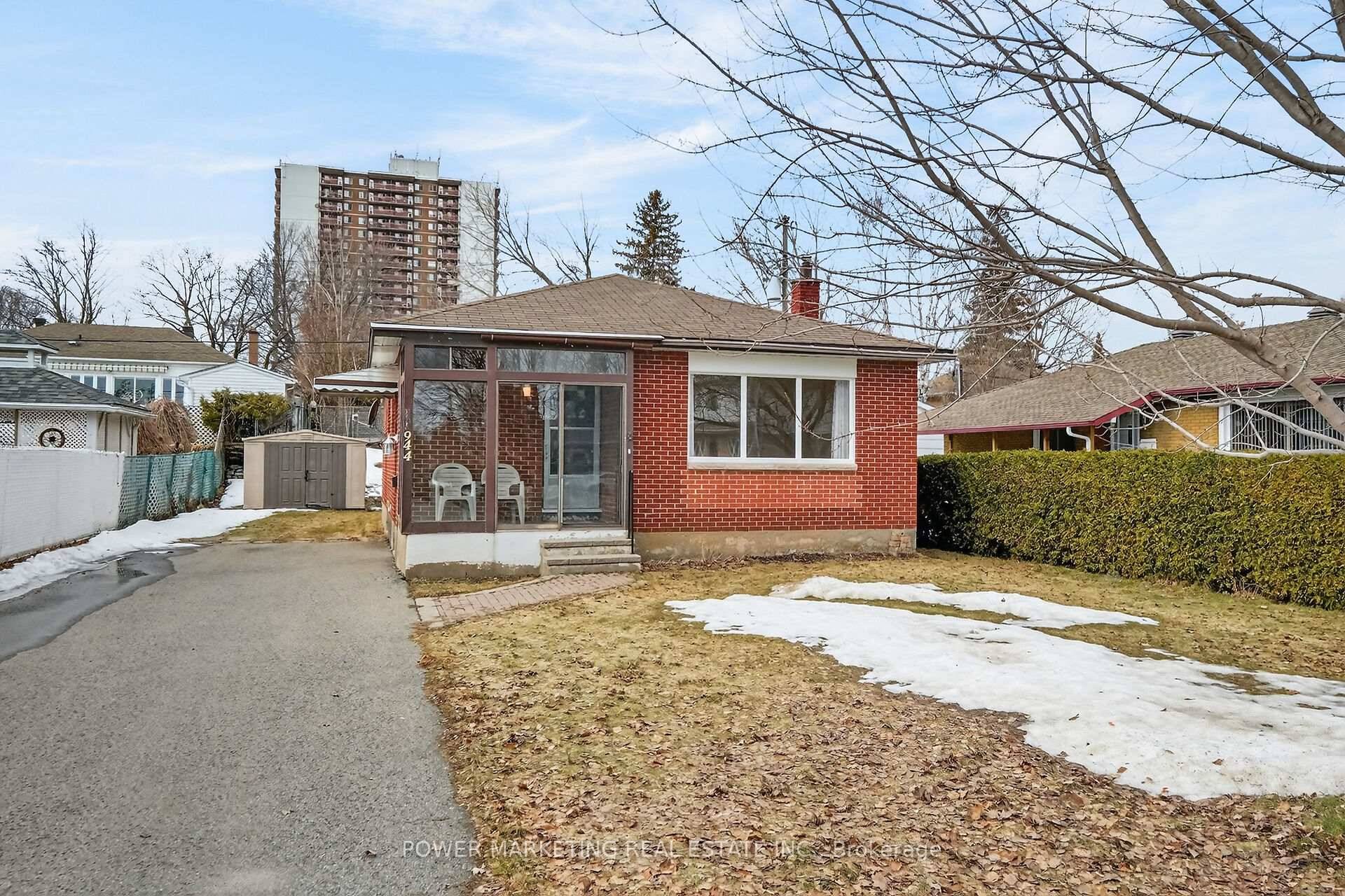 A must see ! Welcome to this charming and well maintained bungalow located on a quiet, family friendly street in a desirable Ottawa neighbourhood.