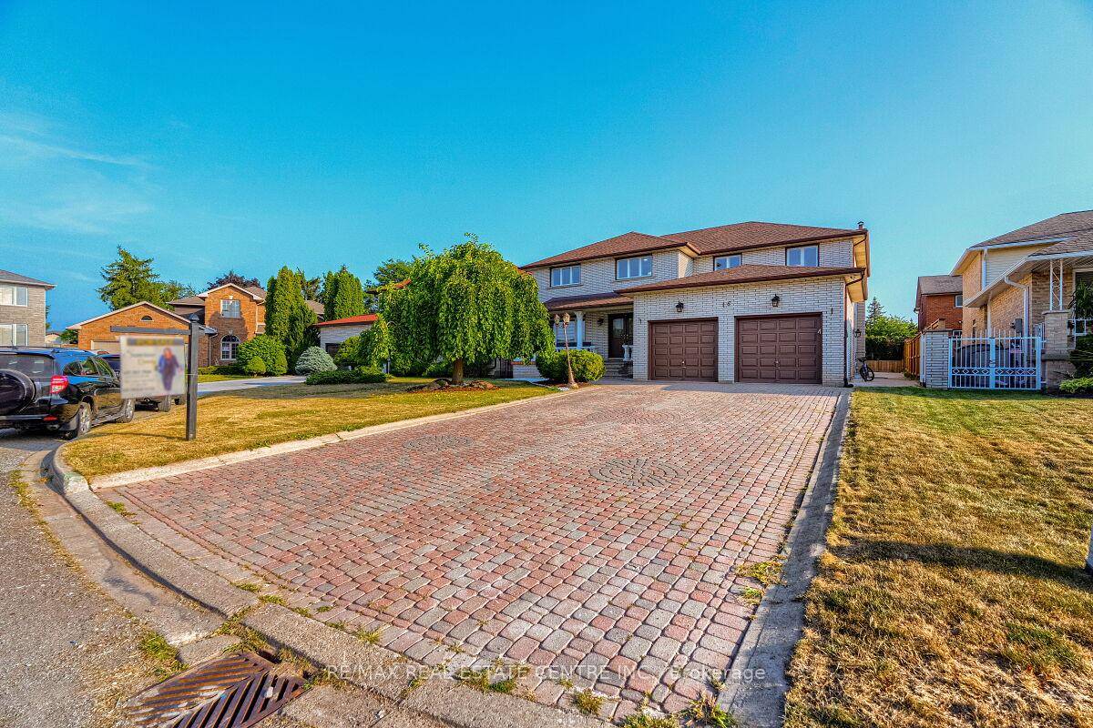 Welcome to 16 Vogue Court, a grand and meticulously maintained residence nestled on a quiet, family friendly court in the heart of Stoney Creek.