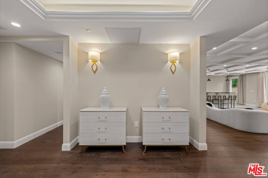 1825 Pandora Ave 3BR Beverlywood La