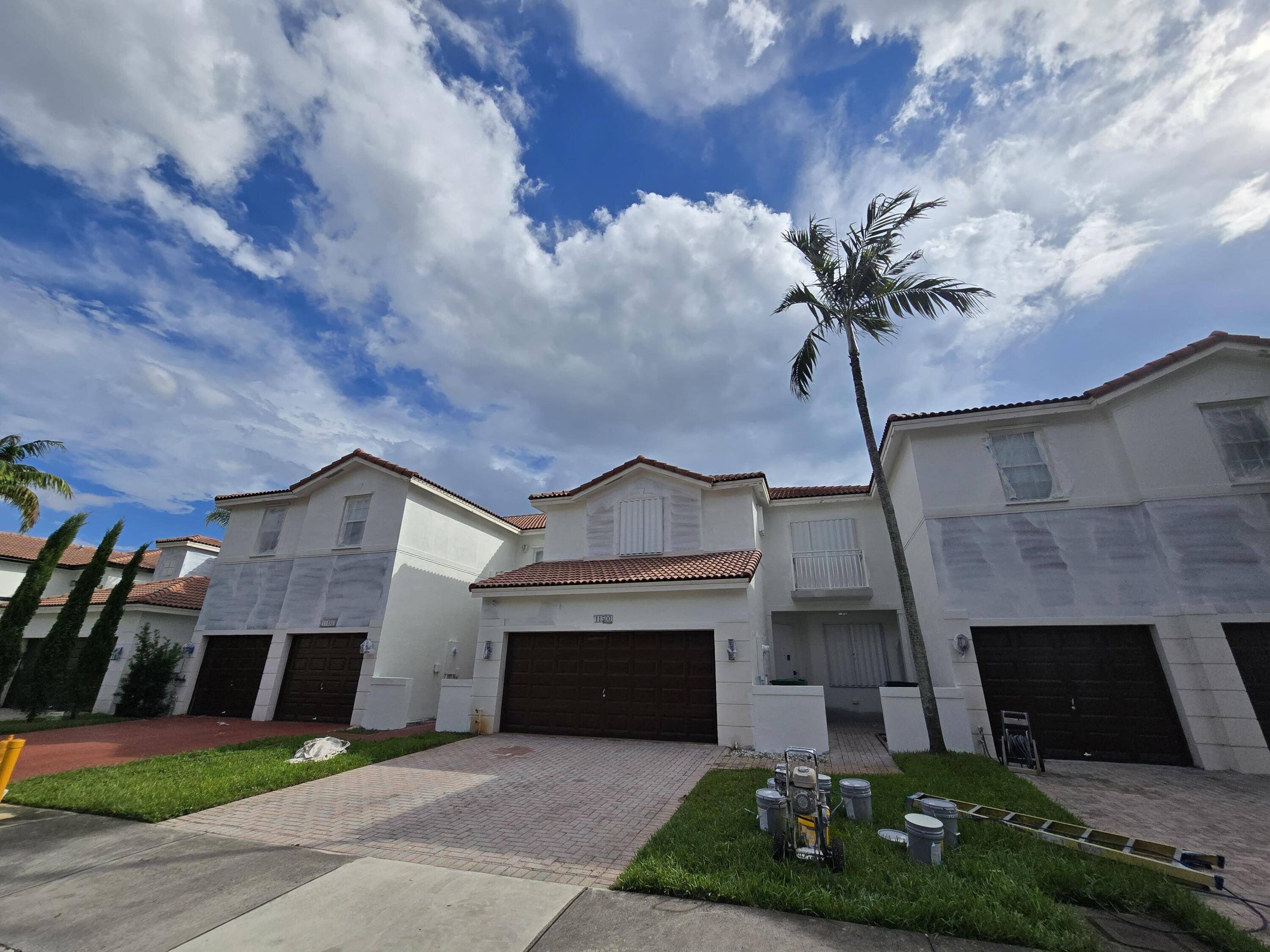 Discover this beautiful 3 bedroom, 3 bathroom home in the heart of Doral !