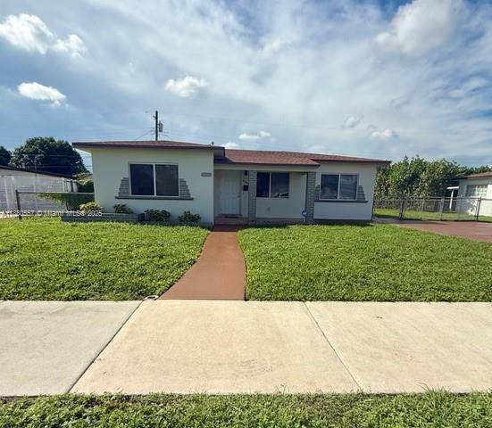 This delightful single story residence in Palm Springs Estates, Hialeah !