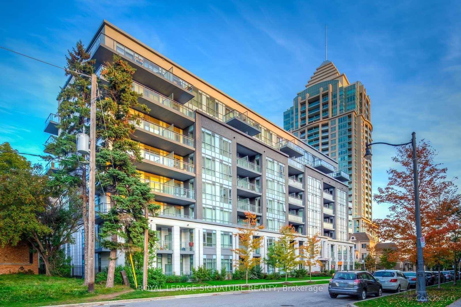 Spacious and Stylish 1 Den, 2 Bath Suite in the Heart of Bayview Village !