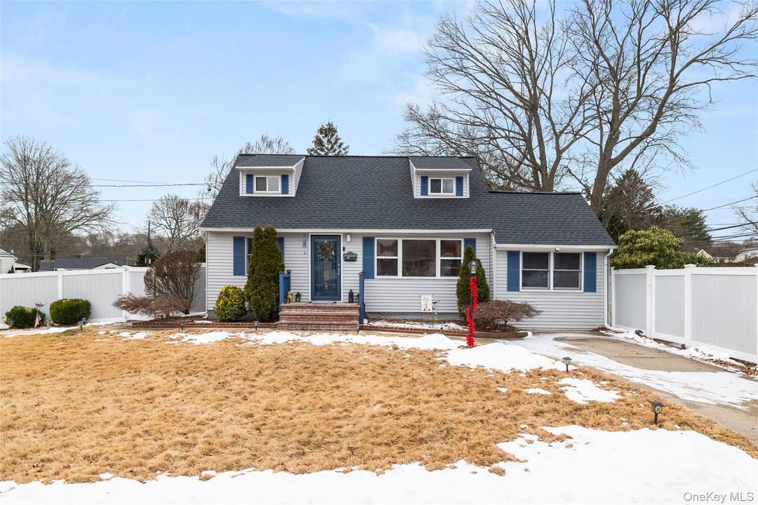 Welcome to this beautiful Expanded Cape featuring 4 Bedrooms, New Bathroom, Updated Kitchen w Hi Hats, Formal Dining Room, Full FInished Basement with separate Laundry Room, Brand New Roof, Central ...