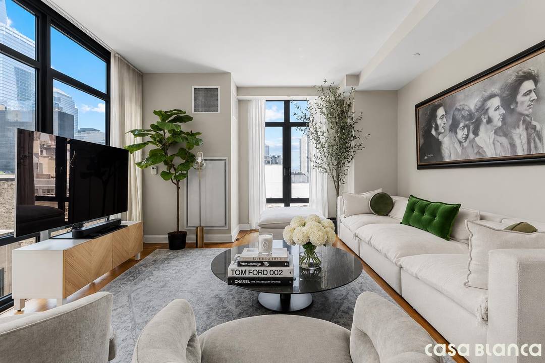 Mint condition Tribeca condominium offering the perfect blend of functionality, value, and room to grow.