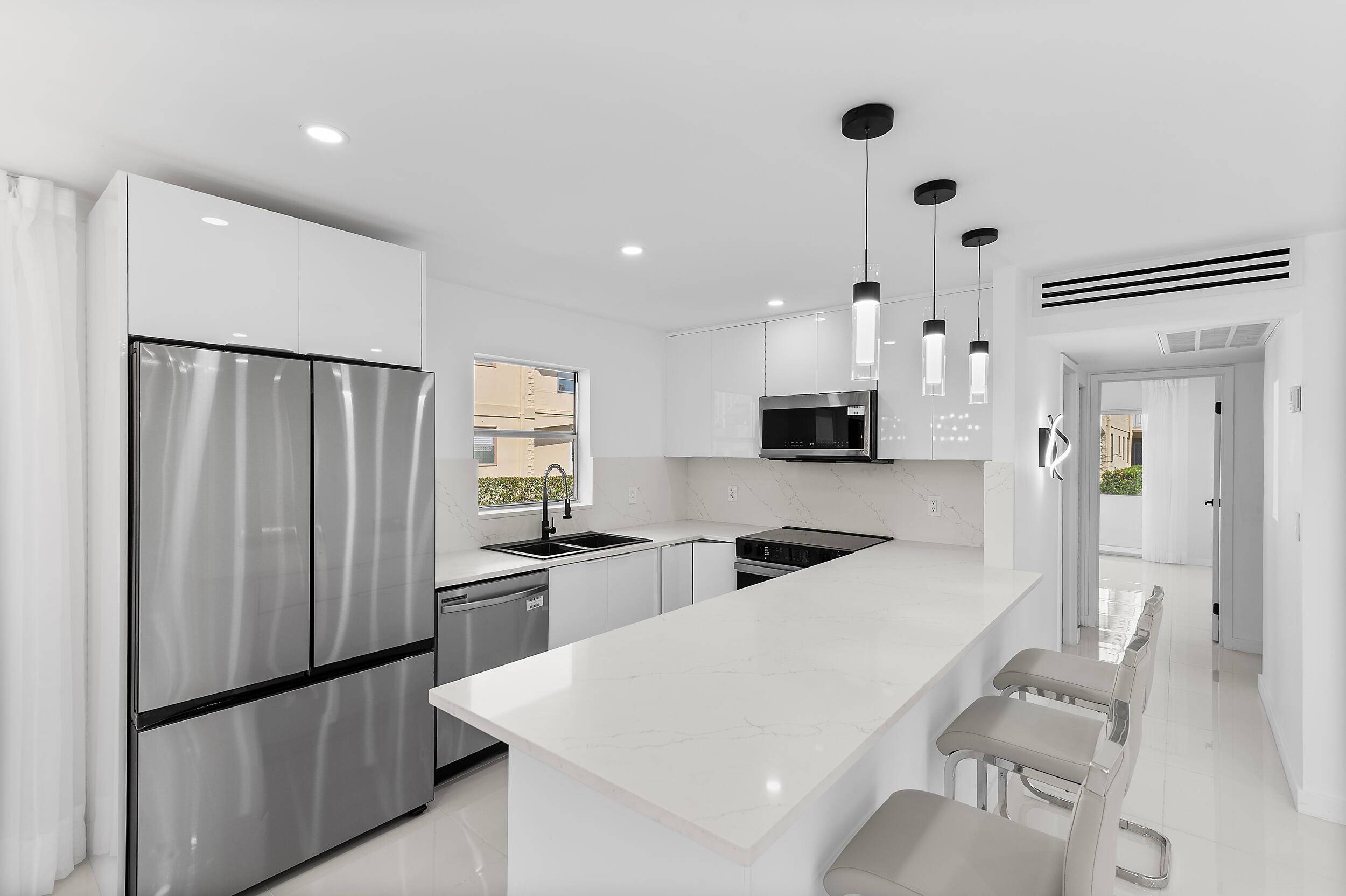 Welcome to your 2 bedroom 2 bathroom Ground floor unit.