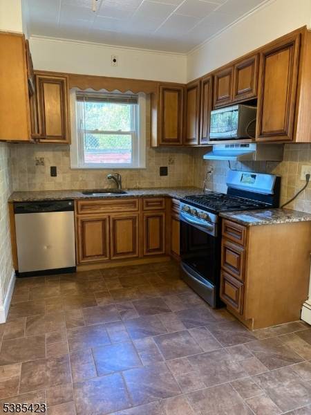 3 Bedroom 2 Bath Single Family Home for rent.