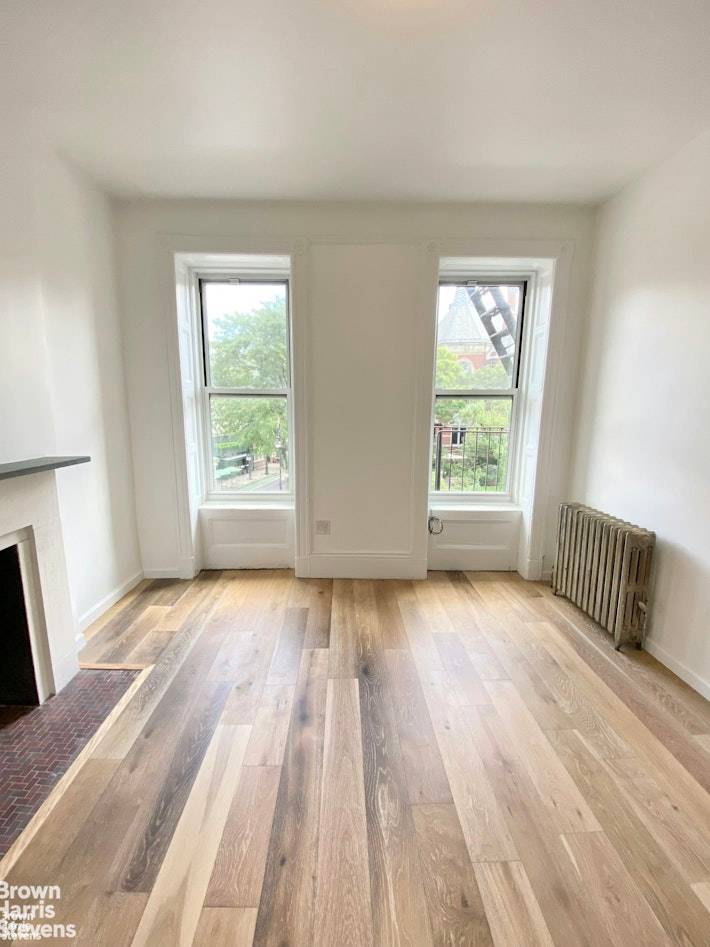 Back on the Market ! Completely gut renovated one bedroom in a quintessential prewar multifamily.