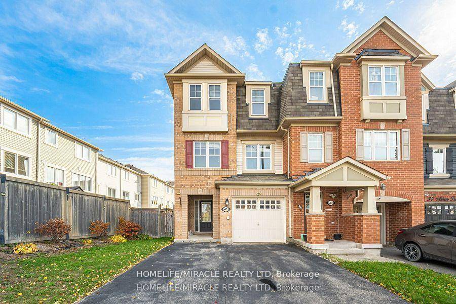 This beautifully maintained freehold, Mattamy built end unit, designed to feel like a semi detached home, is the perfect place to call your own.