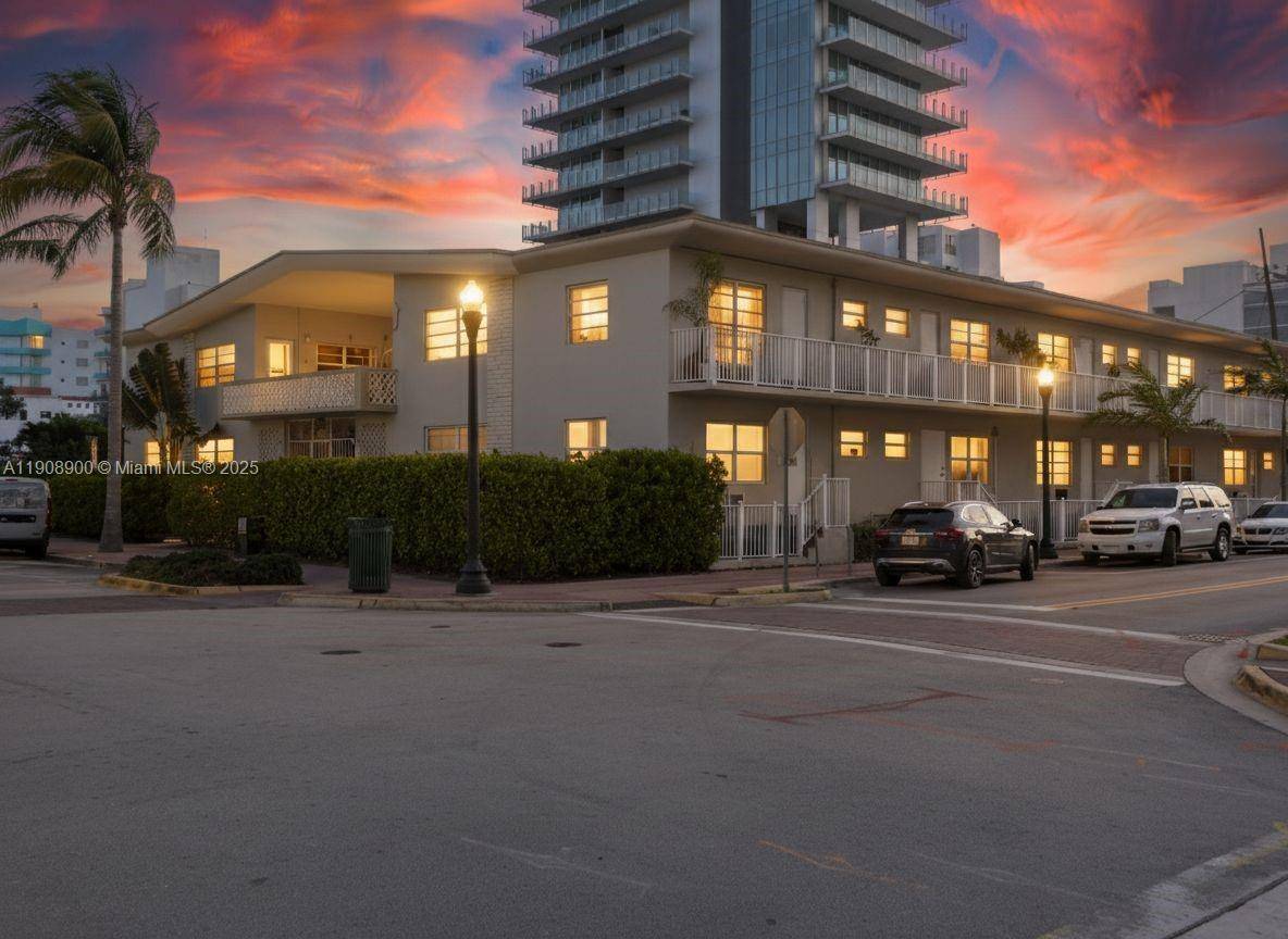 South of Fifth, the sought after South Beach !