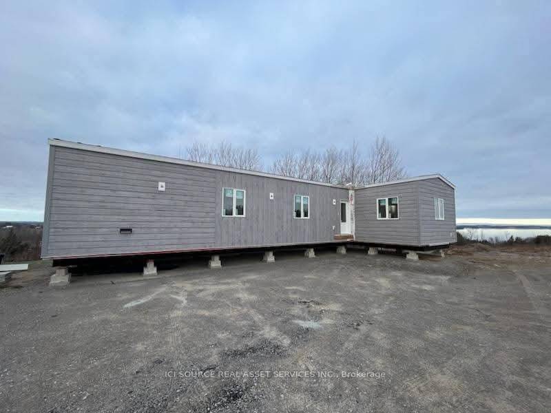 This luxurious resort cottage model is exclusively designed for our 10 month lots with beautiful views of Rice Lake.