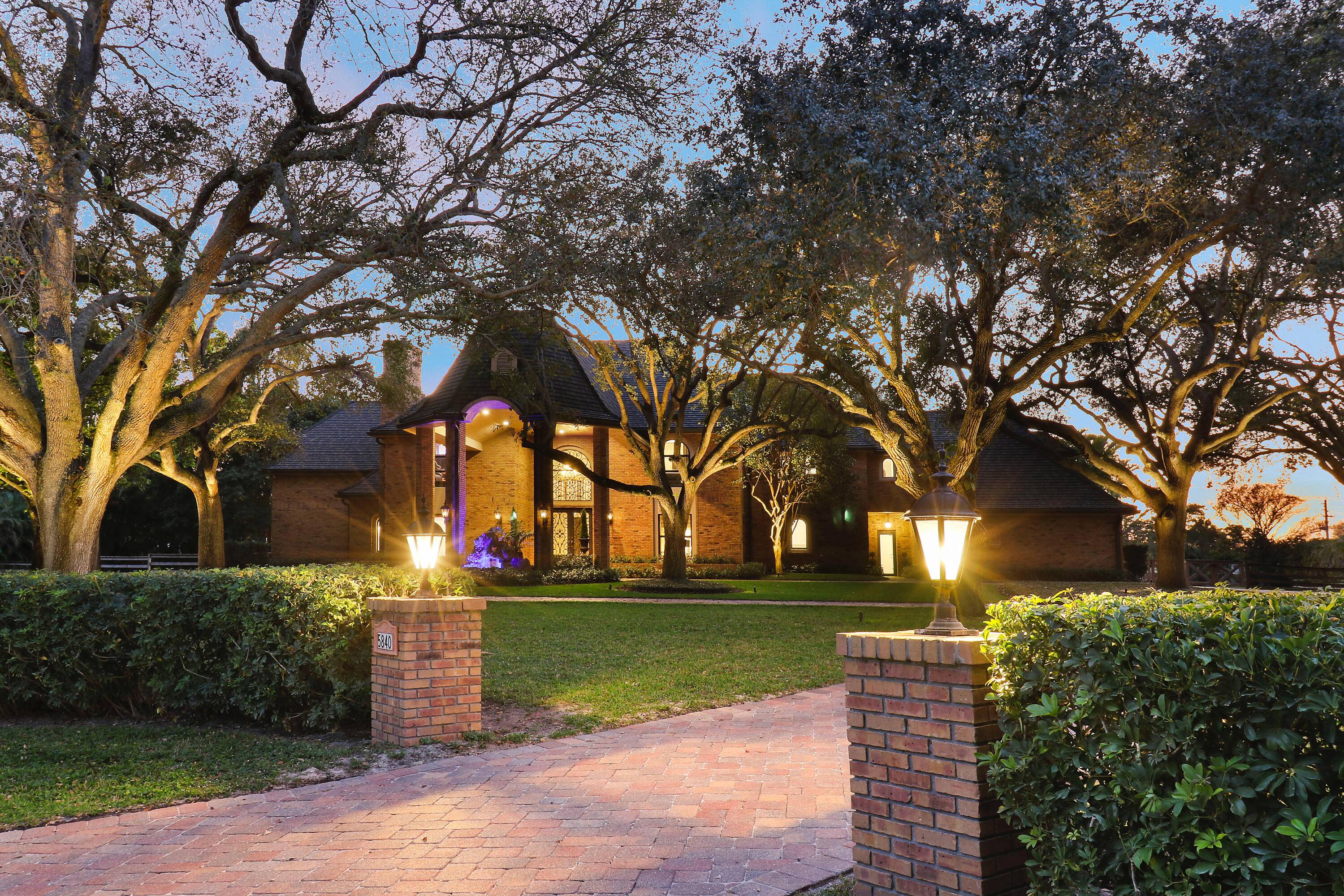 Exquisite Estate on One of Steeplechase's Most Private Lots.