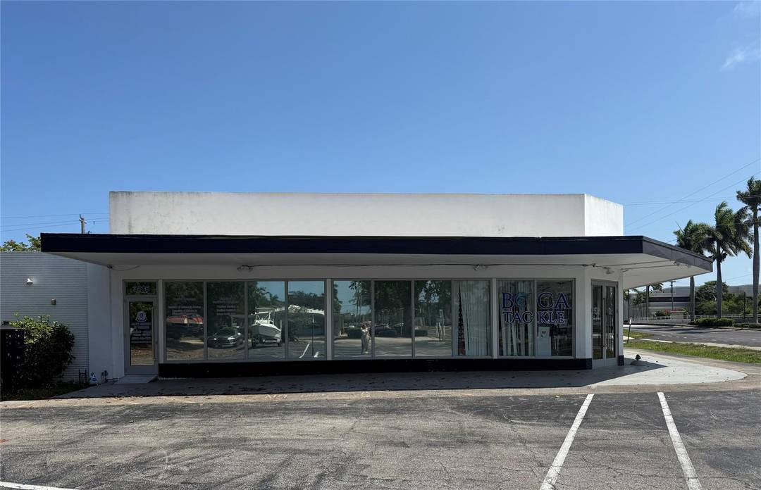 Prime Commercial Space for Lease.