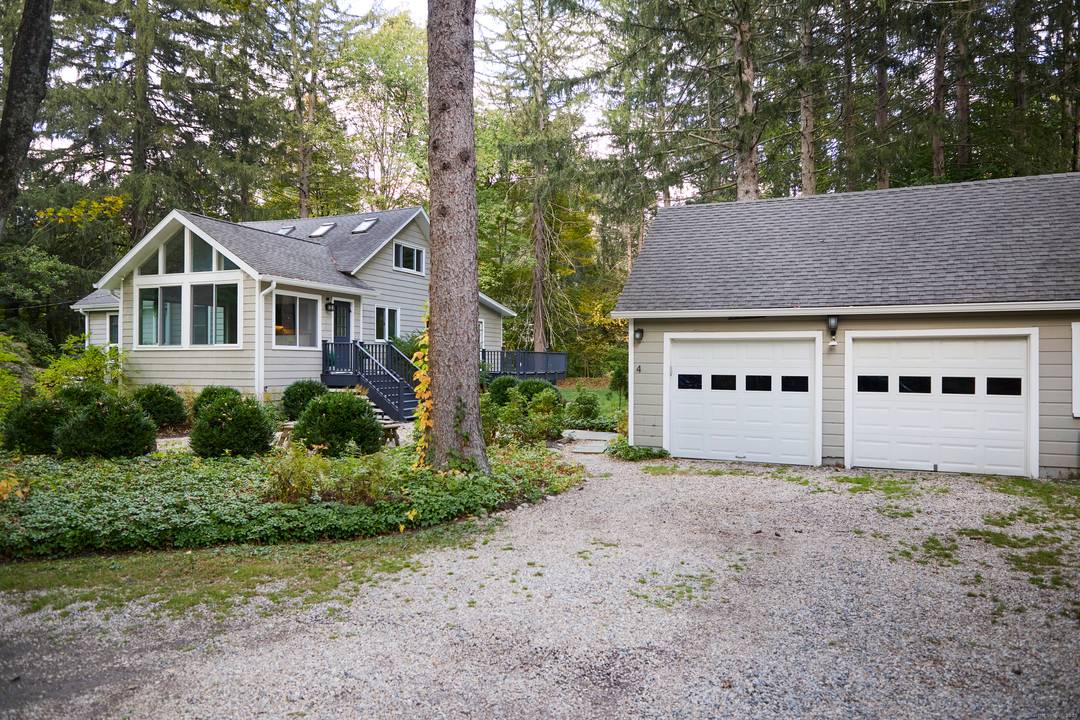 Step into comfort and style at 4 Colony Road in Weston, CT.