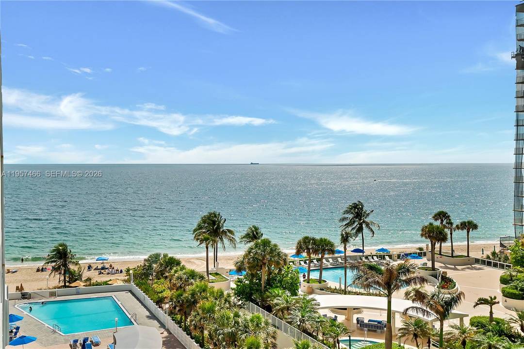 Impeccably appointed one bedroom condo on the Ocean !