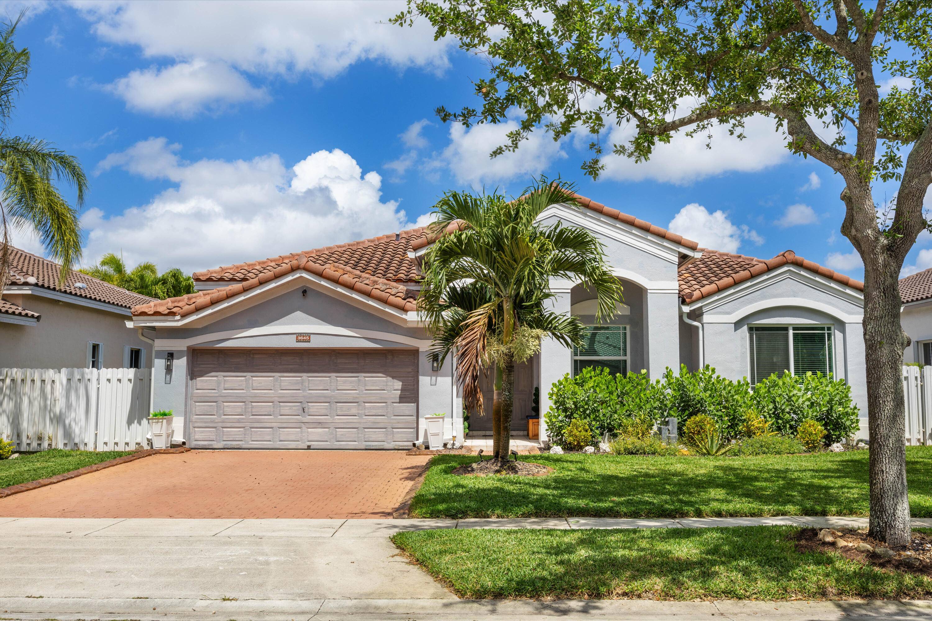 Stunning 4BR 2. 5BA ranch home in a desirable gated community in Miramar !