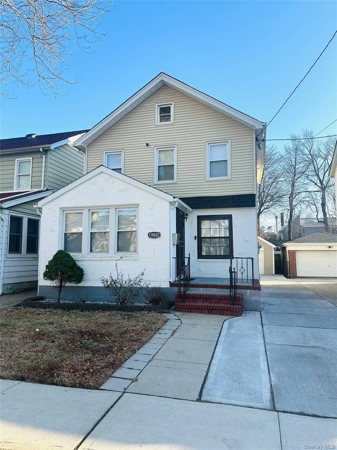 Updated Single Family house in the heart of saint Albans queens NY.