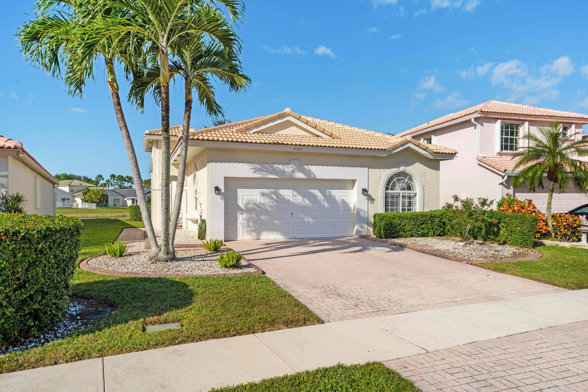 This pristine lakefront home is in exceptional condition.