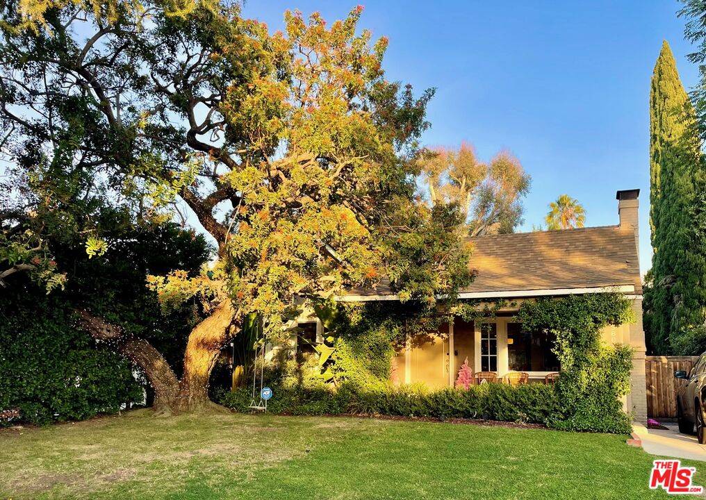 580   Lillian Way 3BR Mid Wilshire La