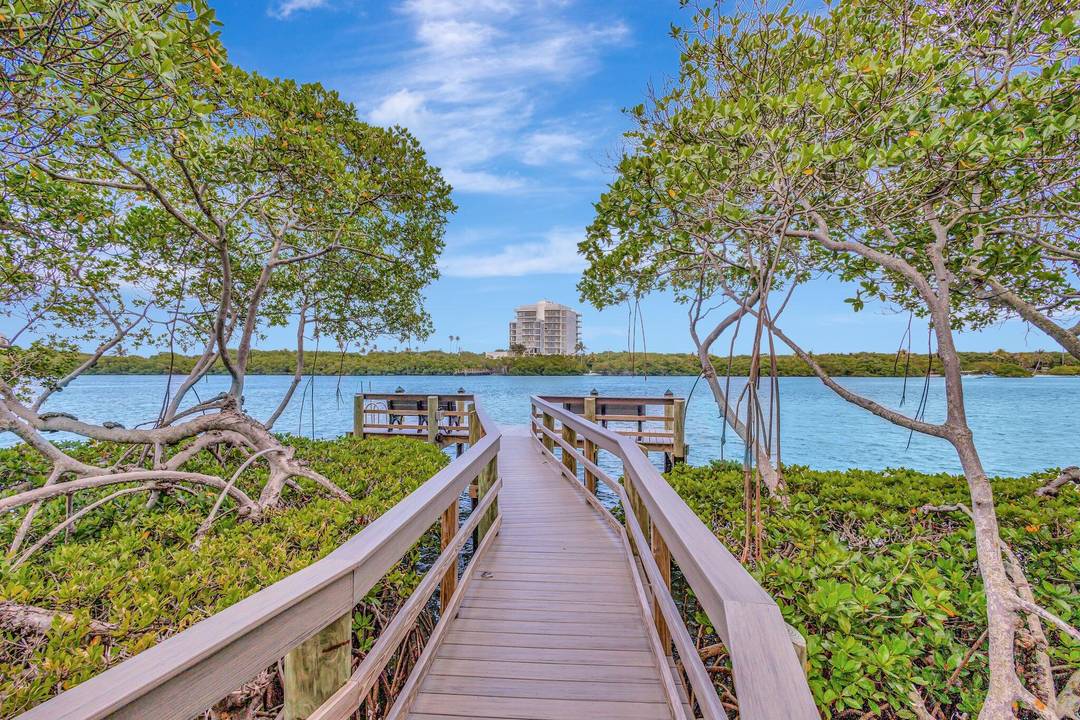 200 Waterway Road Condo Palm Beach