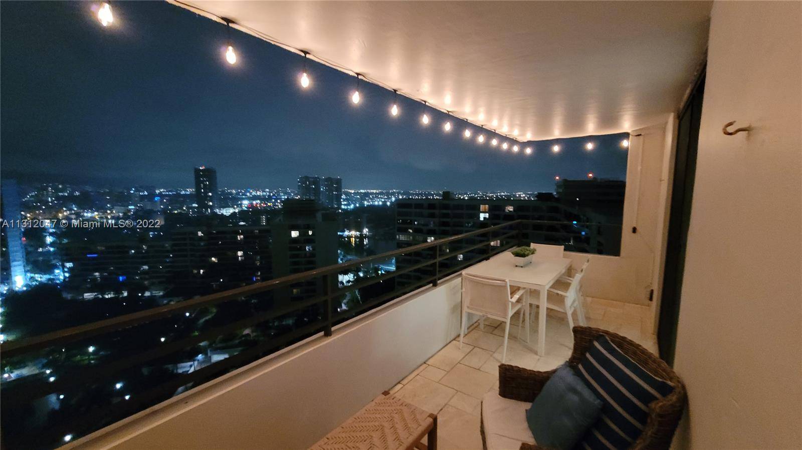 Beautiful hidden oasis in the heart of Hallandale Beach's Intracoastal available for rent.