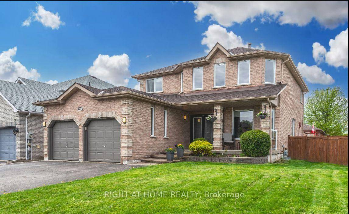 Spacious 2 Bedroom Basement Apartment Bright and well maintained basement unit with plenty of natural light.