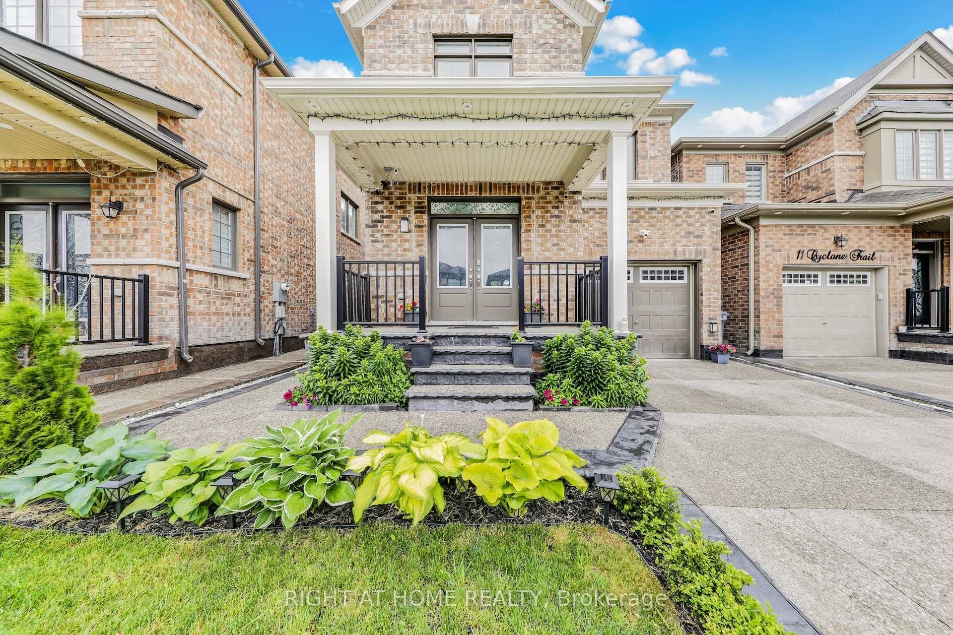 Absolute Showstopper in Mount Pleasant North !