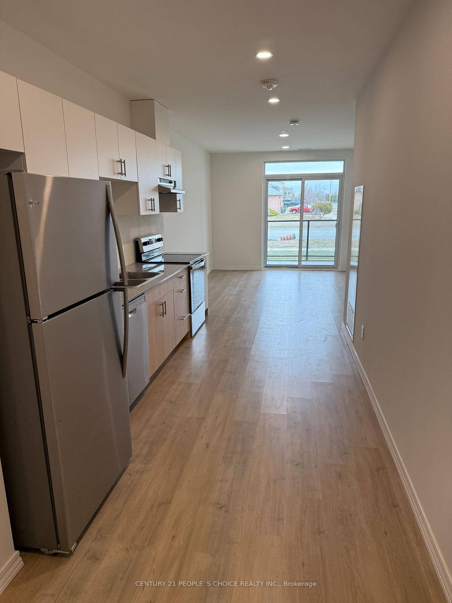Welcome to this spacious, end unit condo With 2 bedrooms, 2 bathrooms and an open concept living area, this home offers both comfort and style.