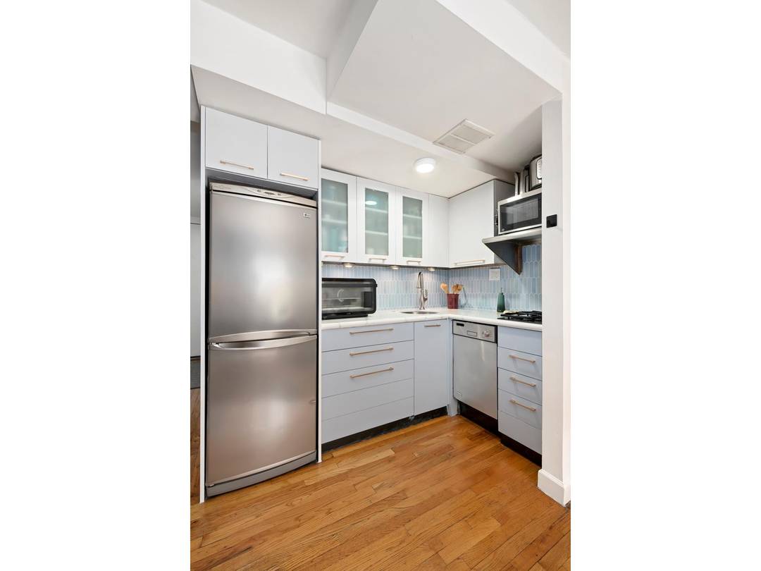 Welcome to this inviting and well appointed one bedroom corner apartment, perfectly located in the heart of Kips Bay Gramercy.