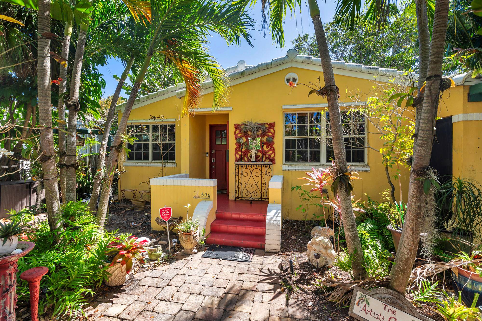 Investor's Dream Unique 3 Unit Property in Historic Northwood Under 900K !