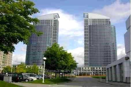 Luxurious amp ; Stylish Ellipse I Spectacular Tower With Panoramic Unobstructed View Convenient Location 24 Hr Concierge Excellent Management Beautiful Floor Plan Den Can Be Used As 2nd Bedroom State ...