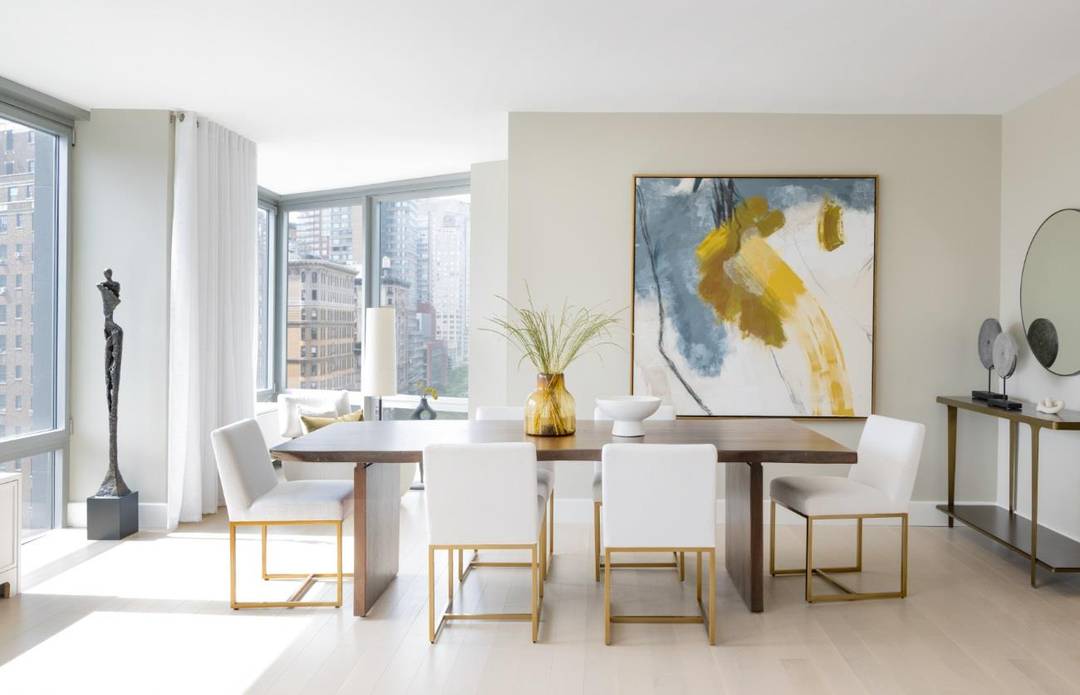 This gracious 1, 899 square foot, 3 bedroom, 3 bathroom opens onto 5 white oak plank flooring bathed in natural light from oversized, east facing windows with an abundance of ...