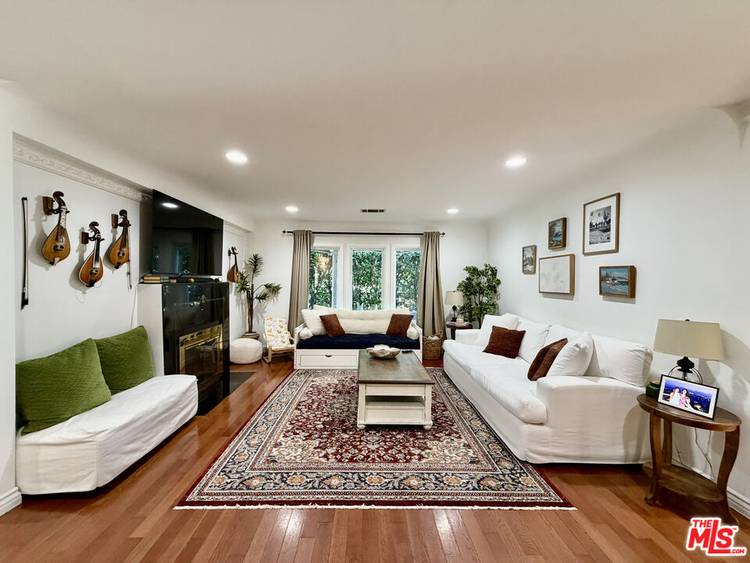7764 Fountain Ave 4BR Hollywood Hills East La