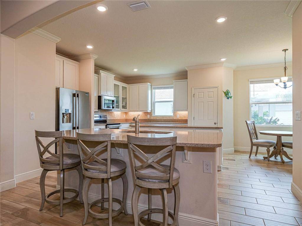 Season Off season rental now available in The Antilles in beautiful Vero Beach, FL !