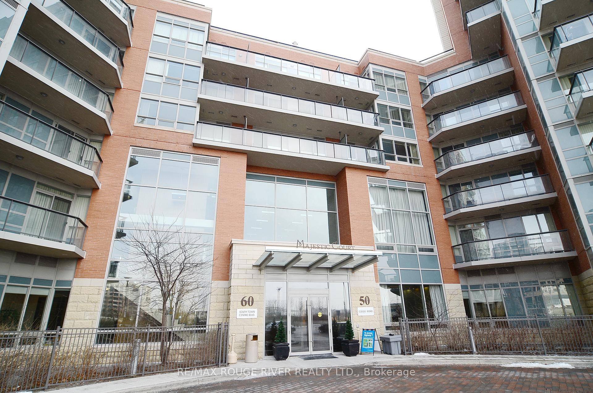 Welcome To Prestigious Majestic Court Located In The Heart Of Markham Bright amp ; Spacious Layout Granite Kitchen Counters amp ; Vanities Centre Island Ceramic Kitchen Back Splash 2 Walkouts ...