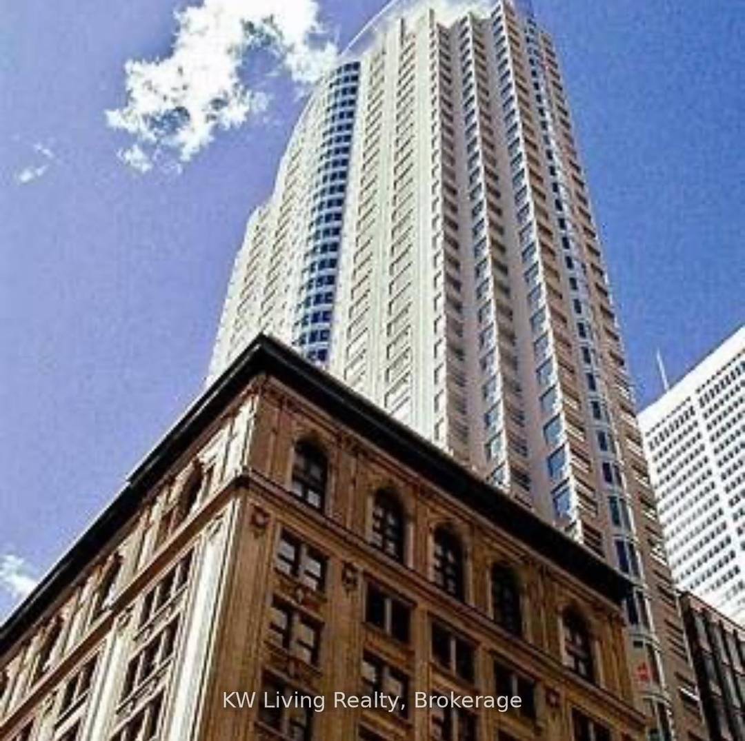 In the heart of the Financial and Entertainment Districts.