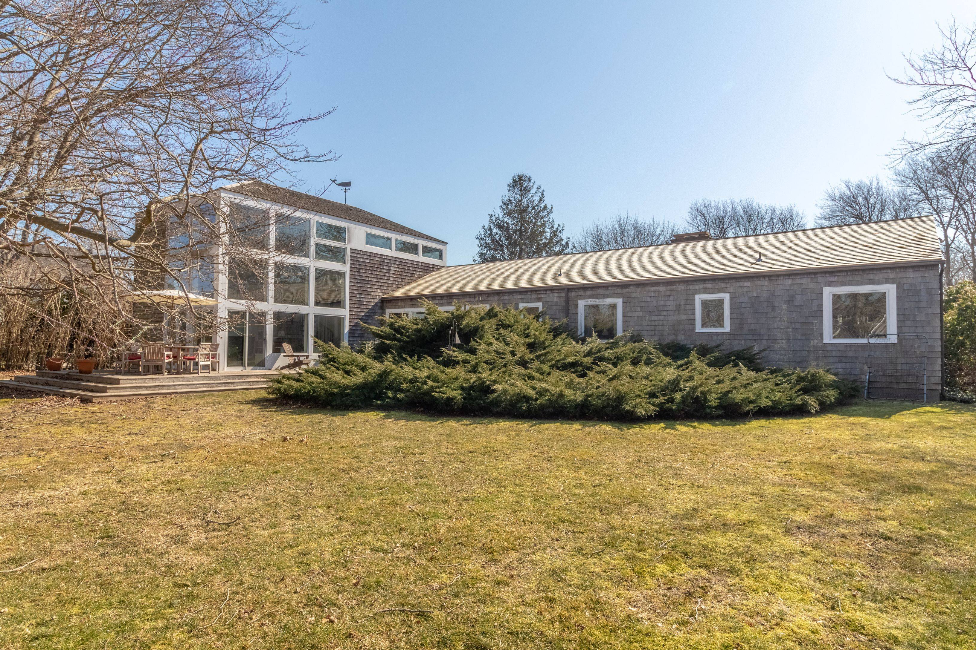 Fabulous Bridgehampton South Close to Ocean