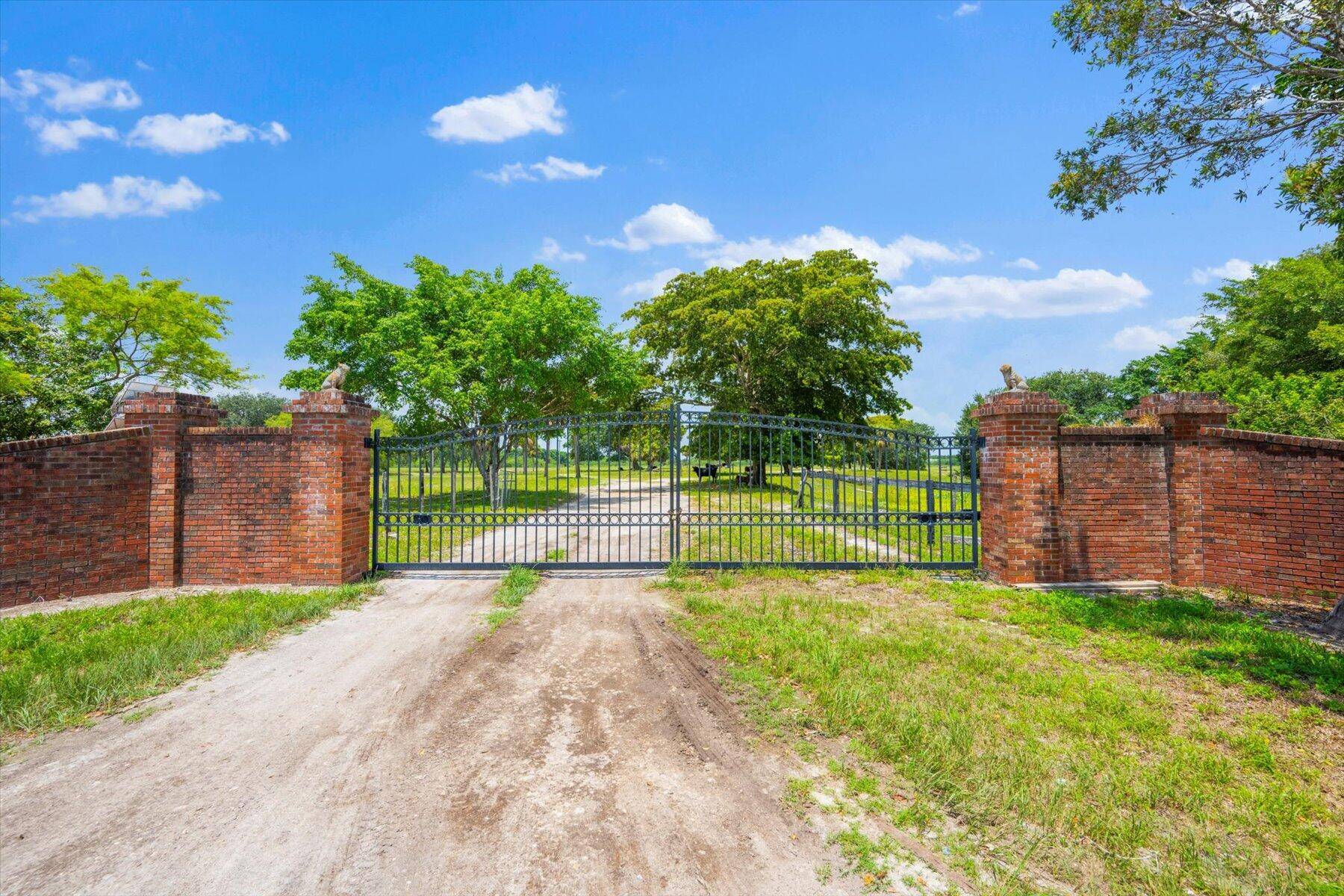 Nestled in the heart of Wellington, the renowned Winter Equestrian Capital of the World, this expansive 82 acre parcel offers a rare opportunity to own a piece of paradise.
