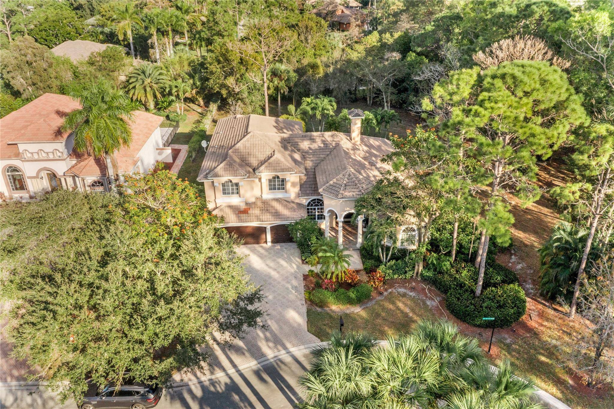 Great Opportunity ! 2 Story 5 Beds Loft Office, 4 Baths, Pool Home On Corner amp ; Cul De Sac Lot, 3 Car Garage Just Under 3 4 Of An ...