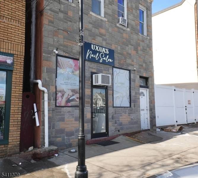 Turnkey nail salon business opportunity in a prime Clifton location.