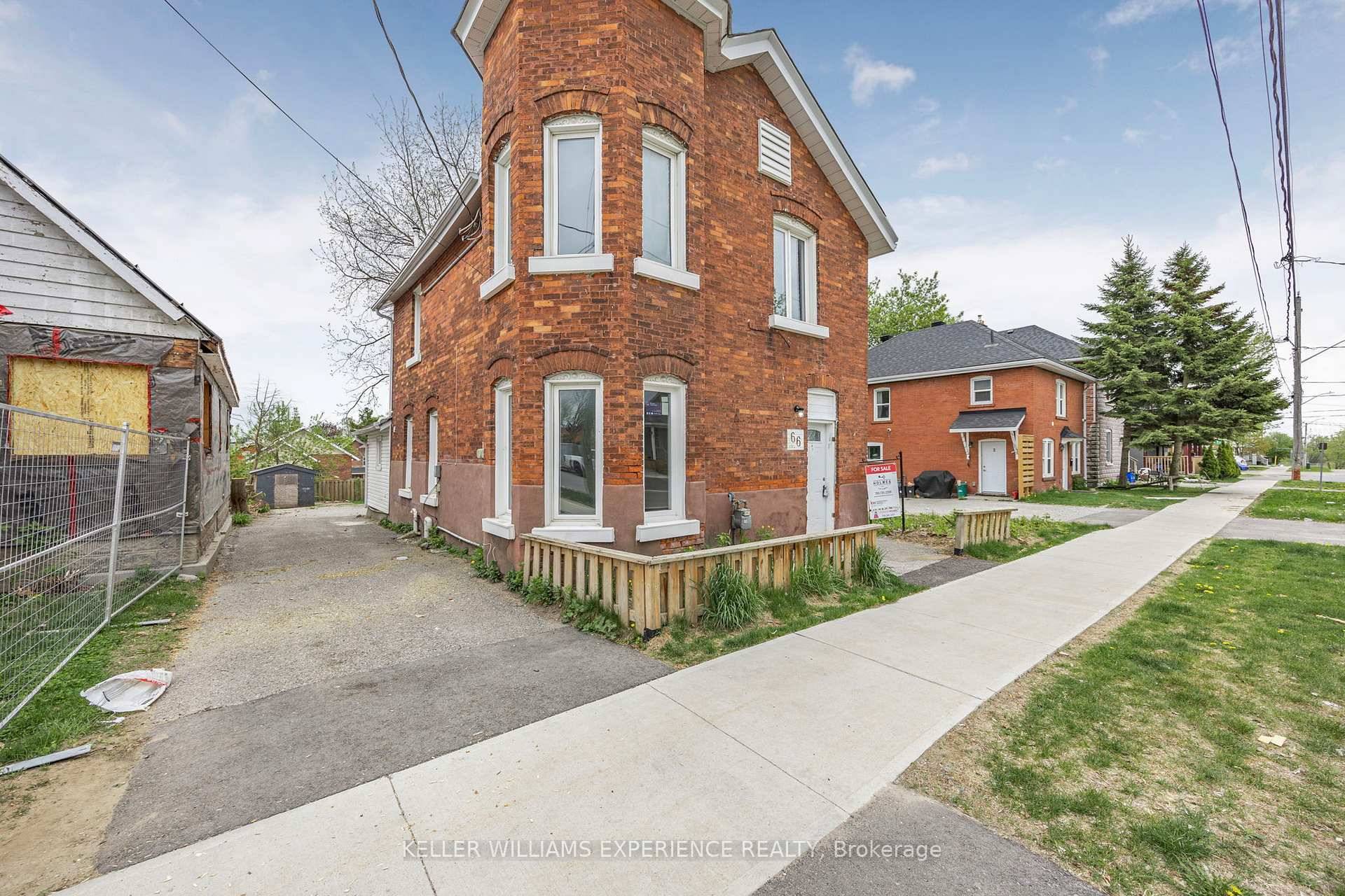 Motivated seller ! Dont miss this excellent investment opportunity in the heart of downtown Orillia.
