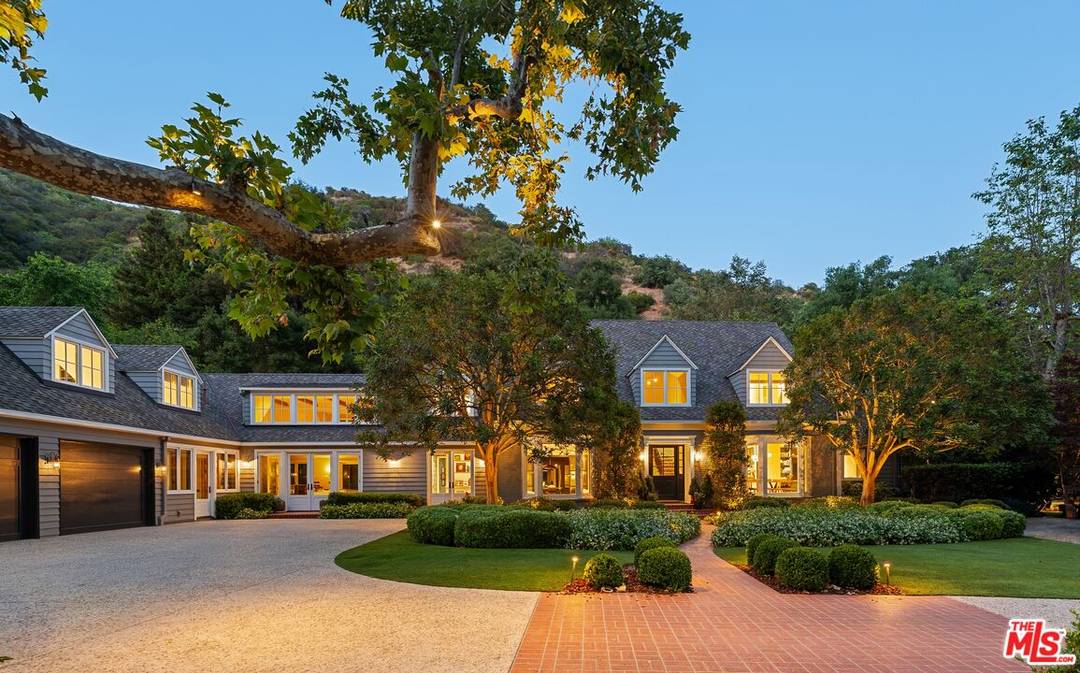 2600   Mandeville Canyon Rd 8BR Brentwood La